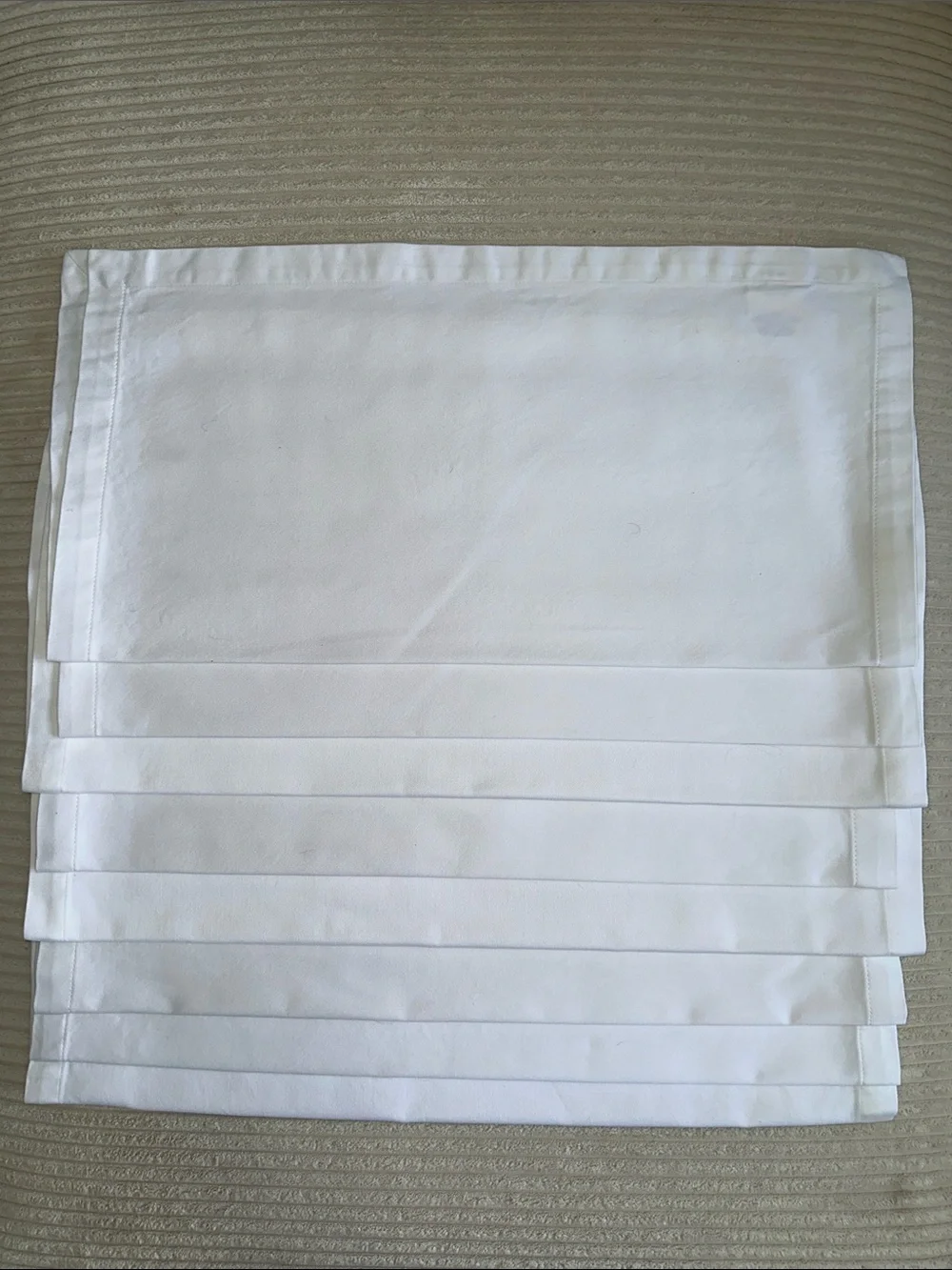 Crate&Barrel Crisp White Cotton Table Napkin  Set of 8 (21x21 Inches)